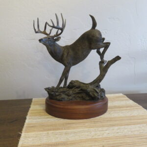 Big Sky Carvers Whitetail sculpture A-128BSC